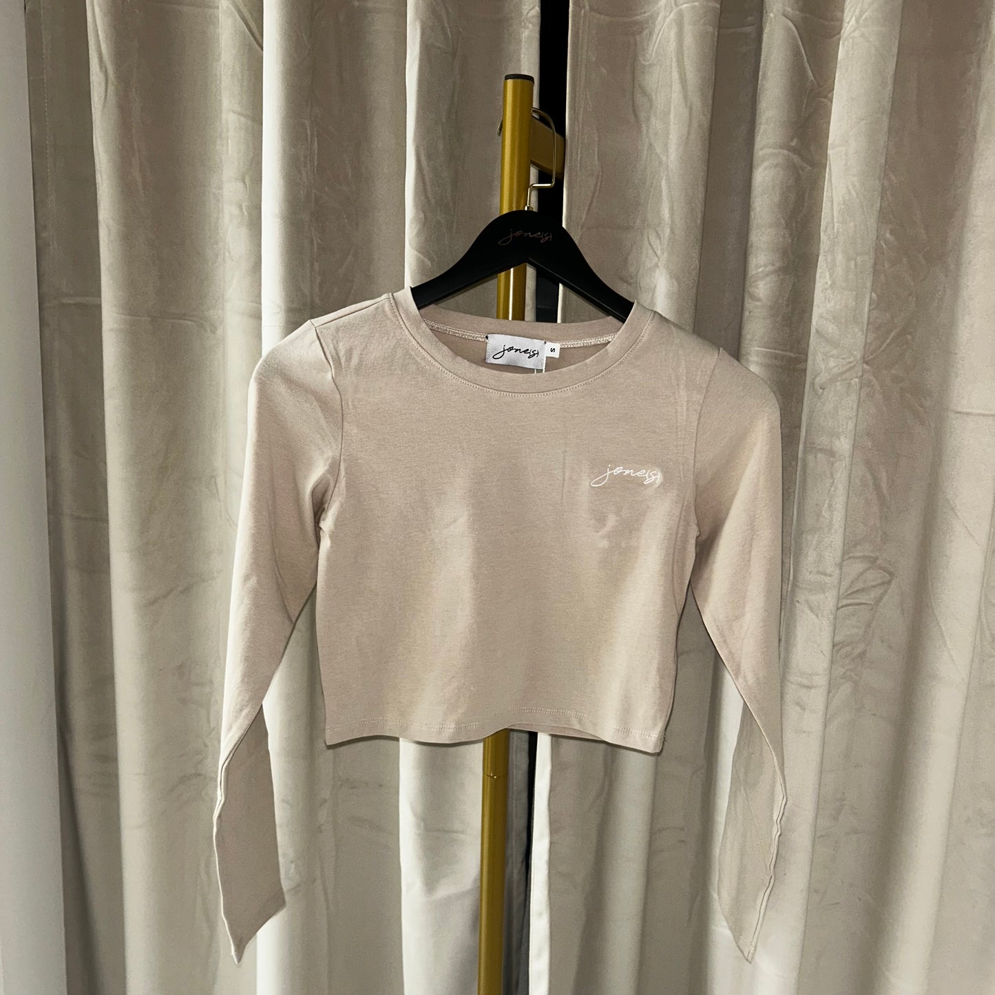 jone(s) Women's Crop Long Sleeve Tee