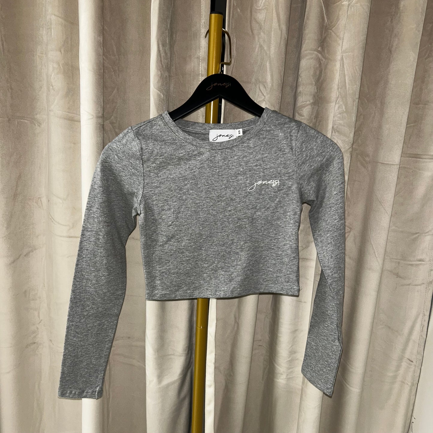 jone(s) Women's Crop Long Sleeve Tee