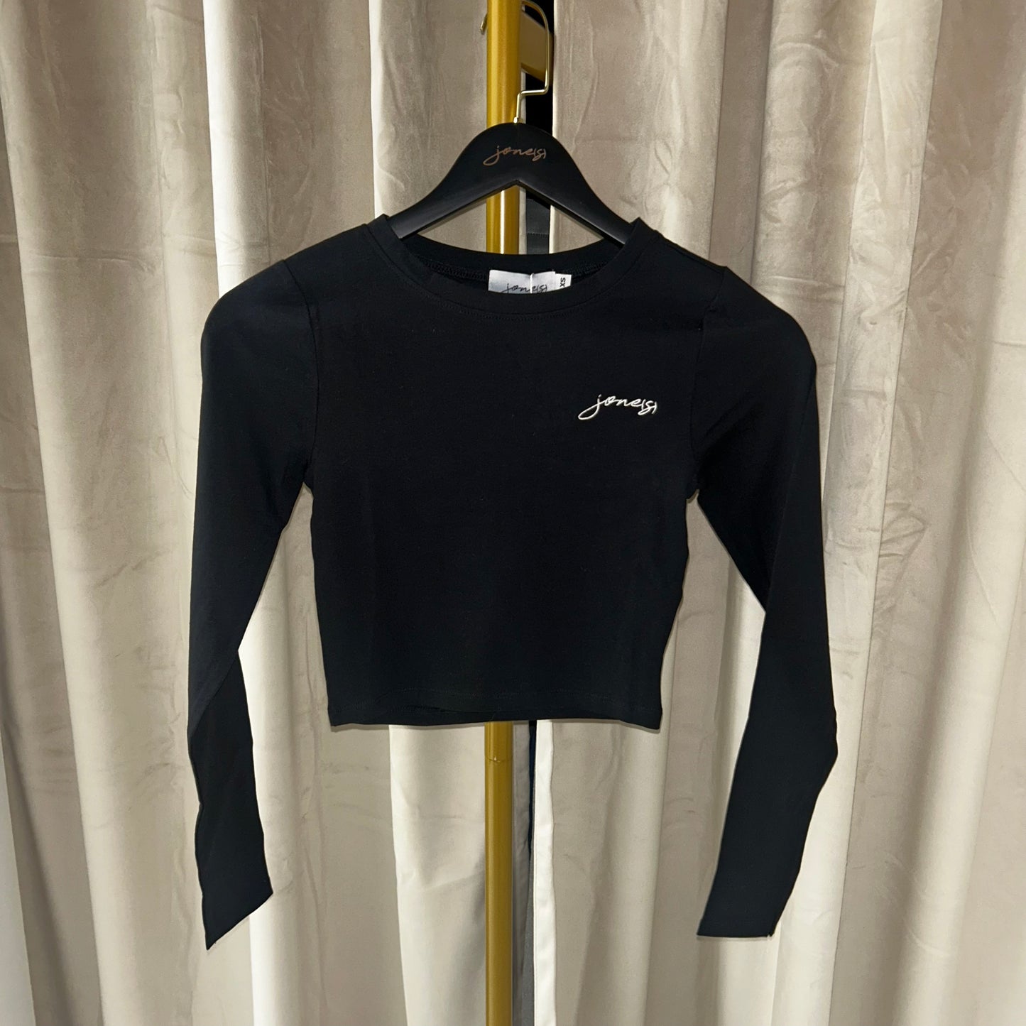 jone(s) Women's Crop Long Sleeve Tee